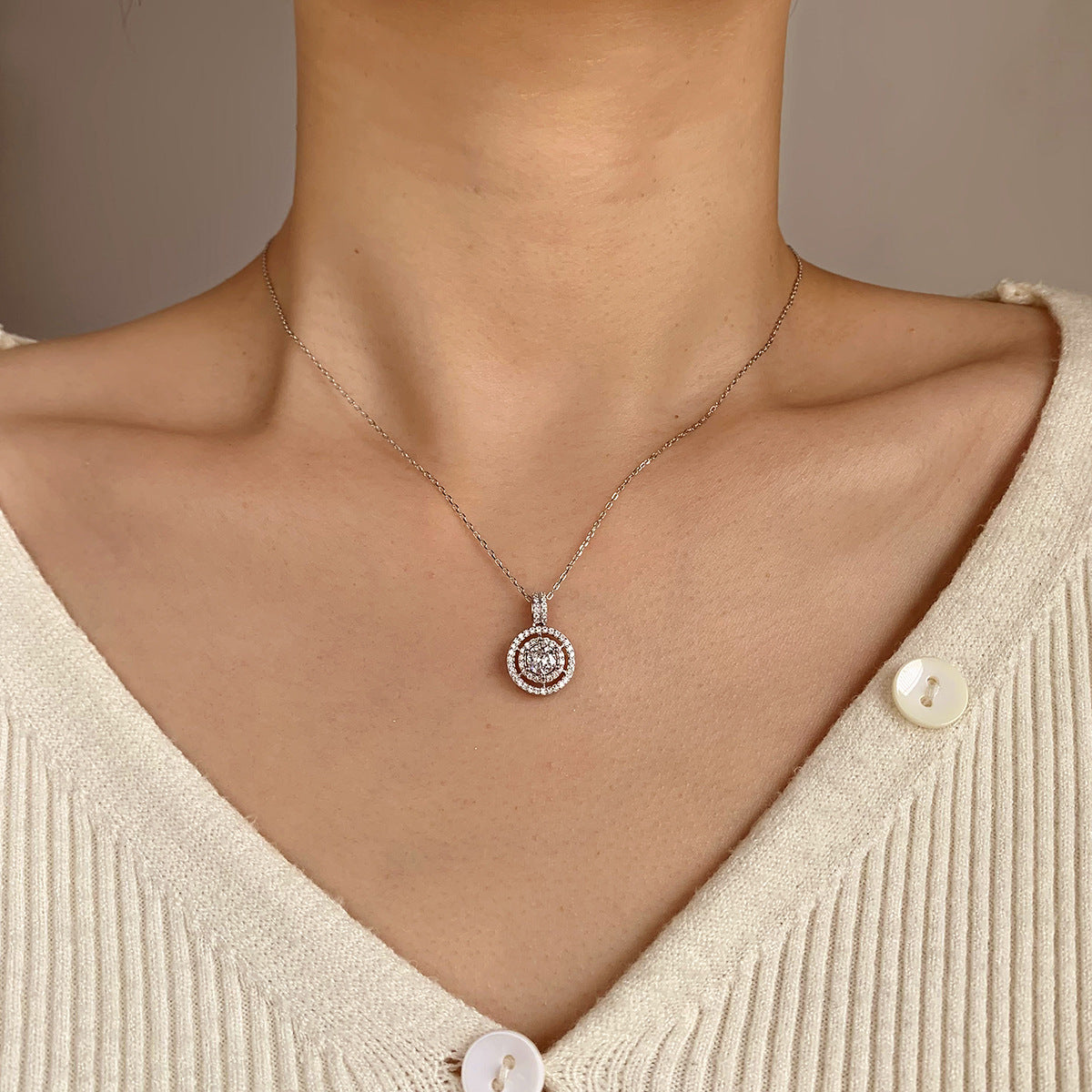 S925 Sterling Silver Halo Round C/Z Pendant Necklace
