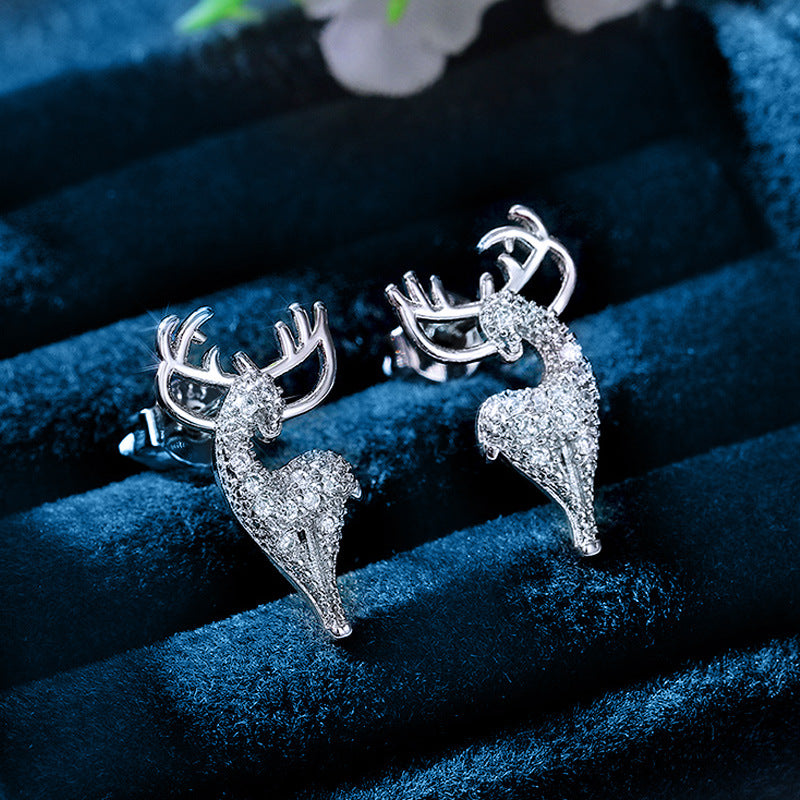 Beautiful Shinny Women Reindeer Stud Earrings