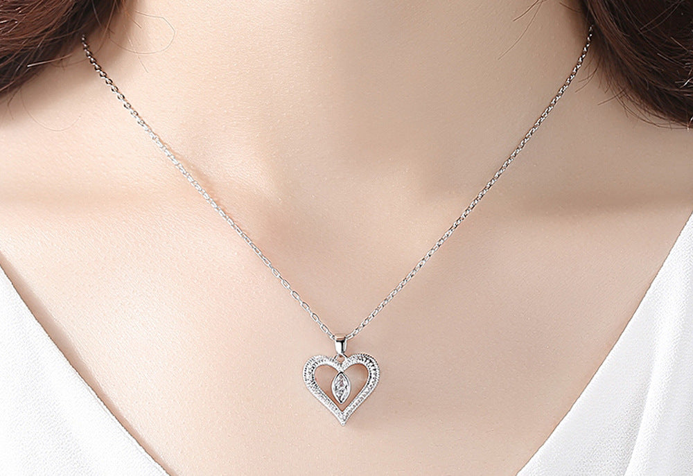 Heart Pendant Necklace with Eye-shaped Crystal