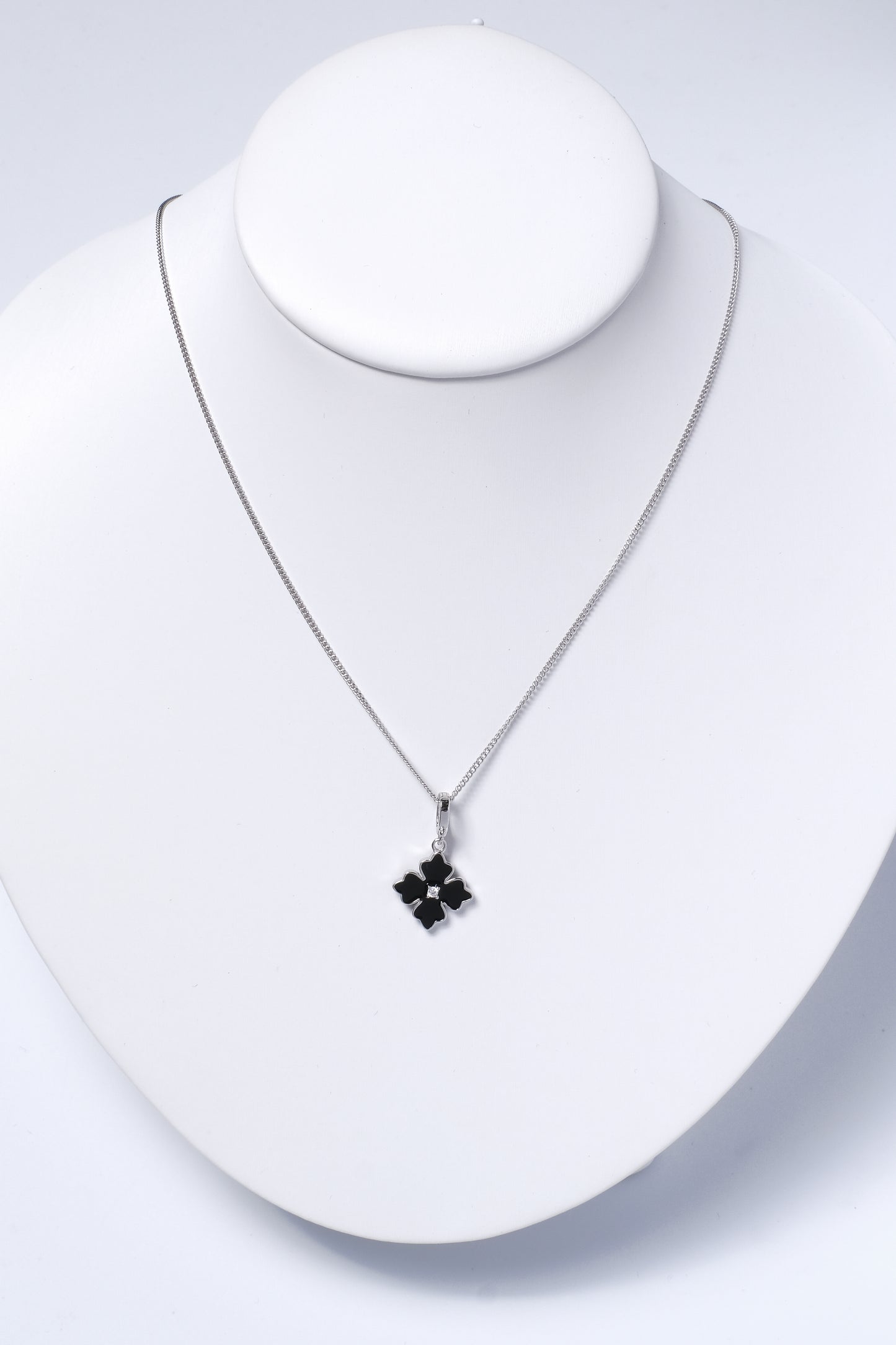 Sterling Silver Apotie Black Cléo Blossom Clover Pendant Necklace S925 Hallmark