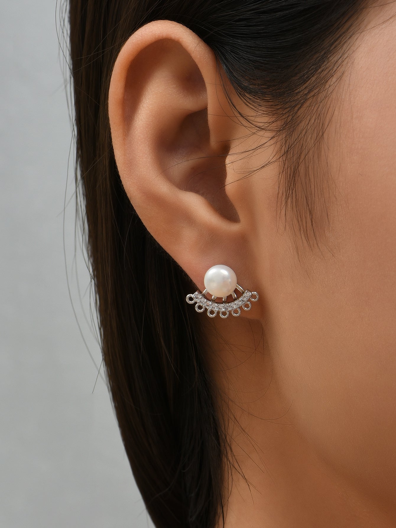 Fan Shaped Freshwater Pearl Stud Earrings - Gold/Silver