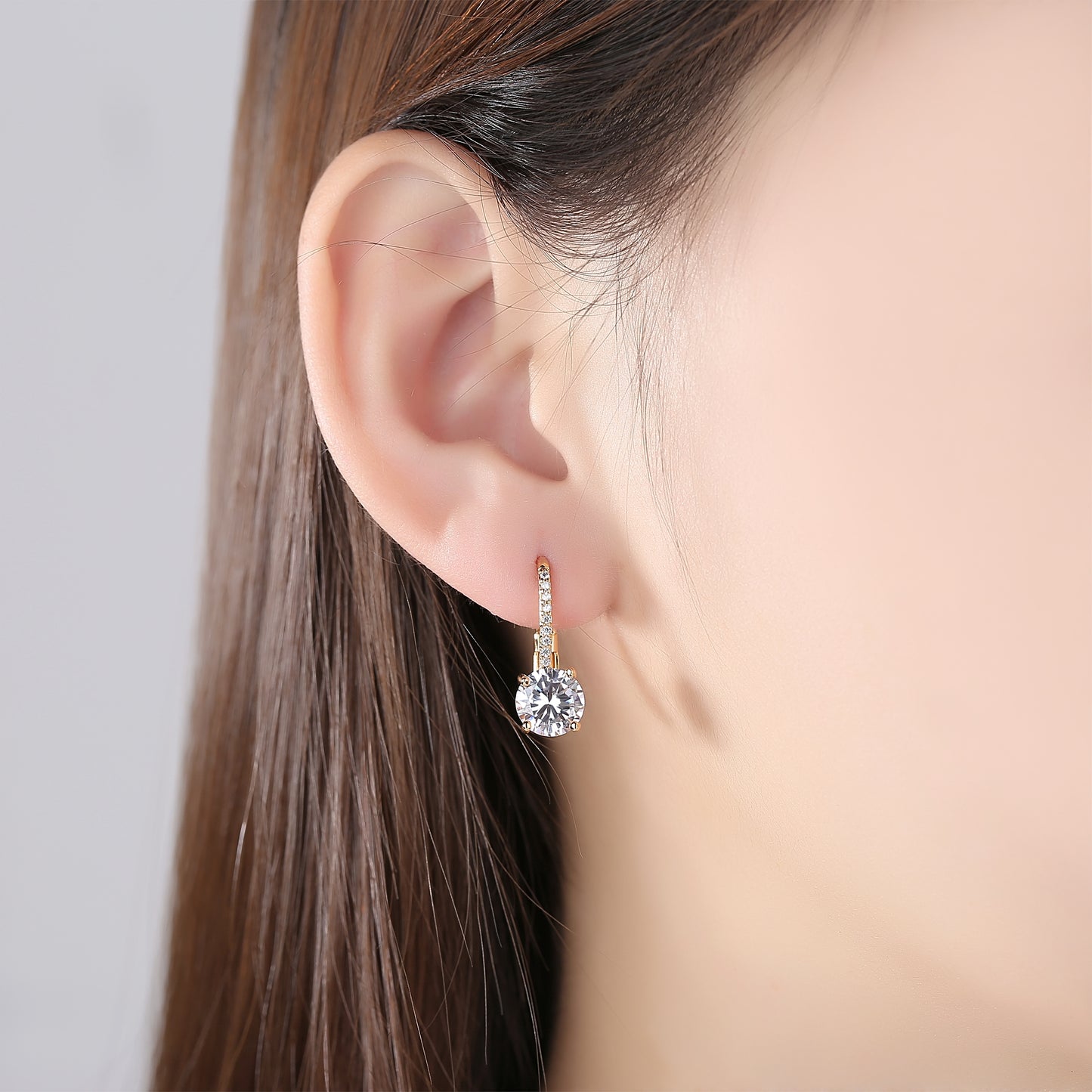 Golden Earrings Made with Crystal