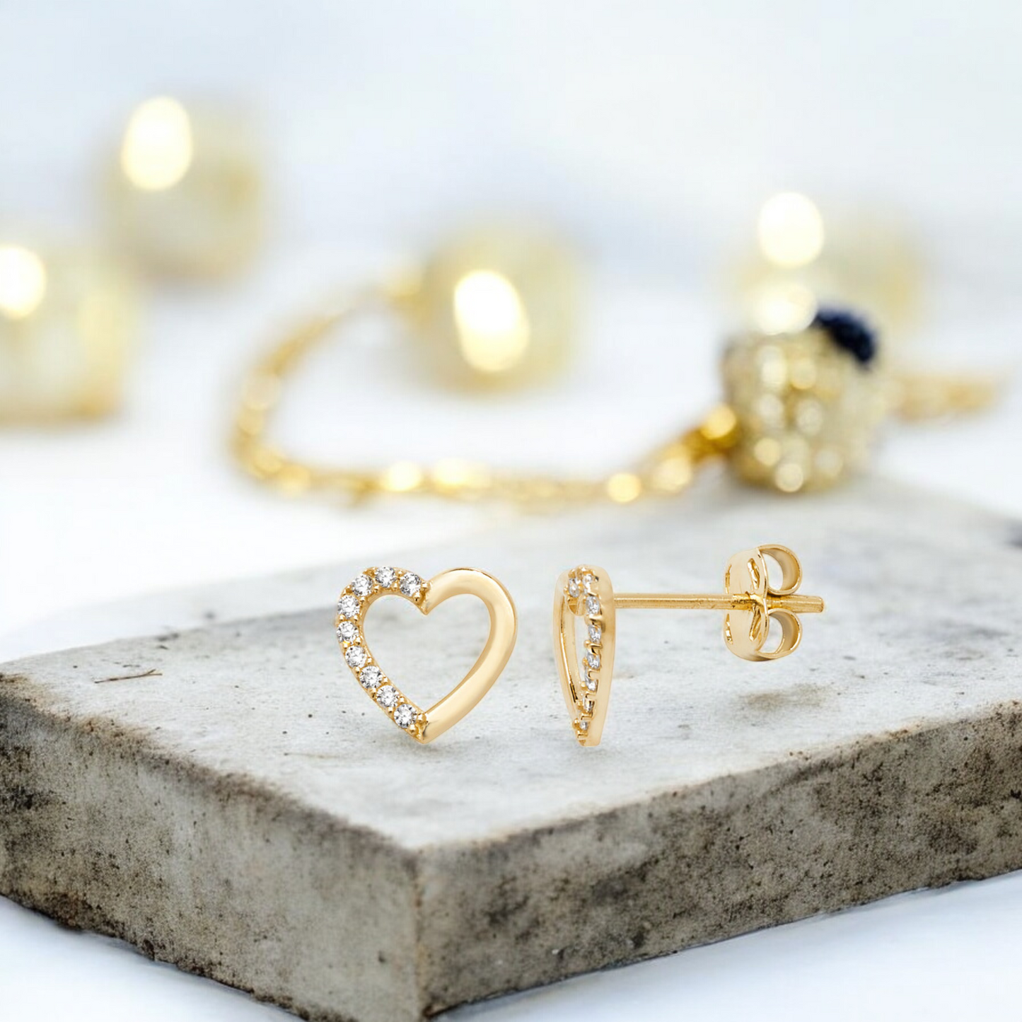 9ct Yelow Gold C/Z 7mm Heart Stud Earrings