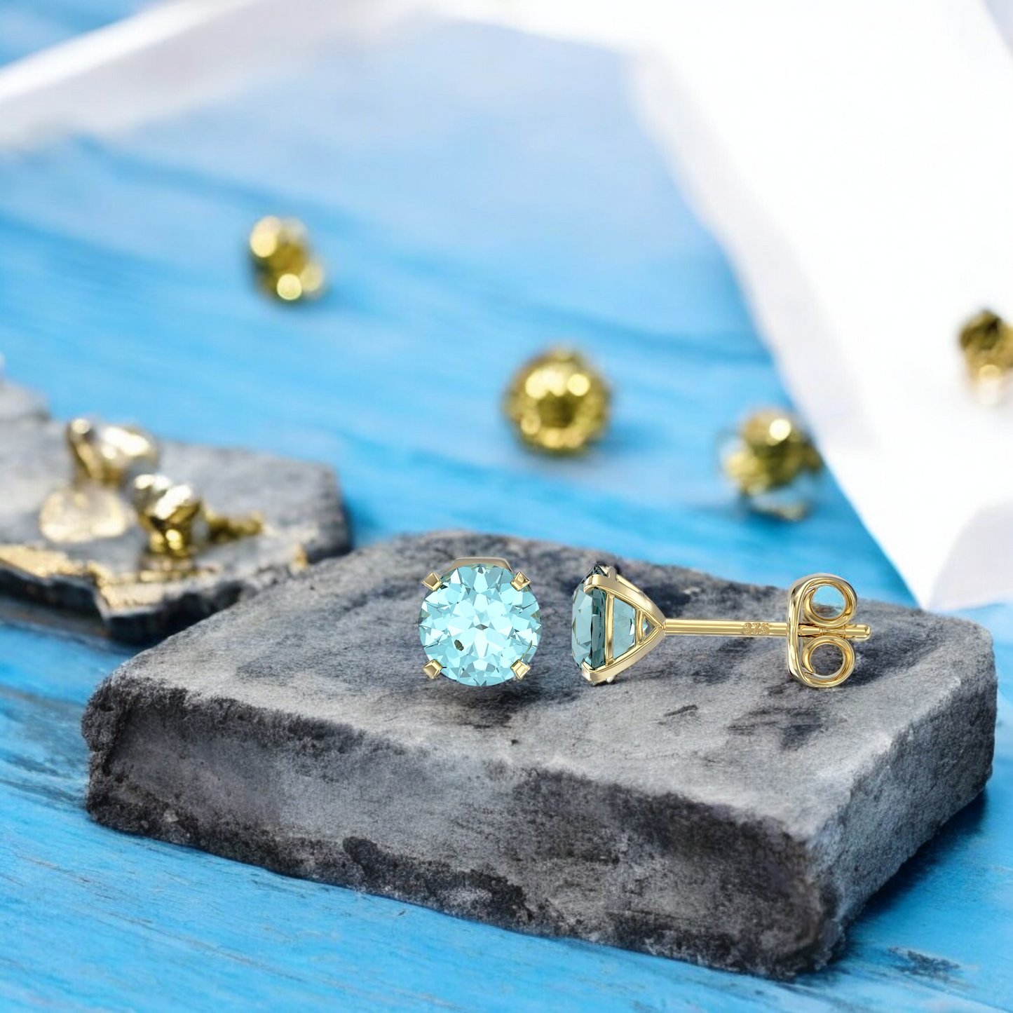9ct Yellow Gold C/Z Aquamarine 5mm Stud Earrings