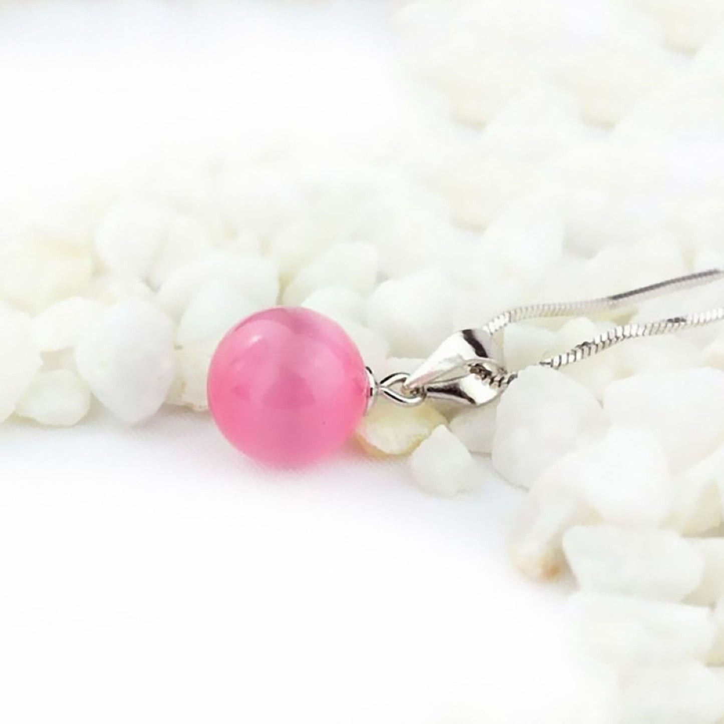 925 Sterling Silver Classic Round Pink Opal Stone Pendant Necklace