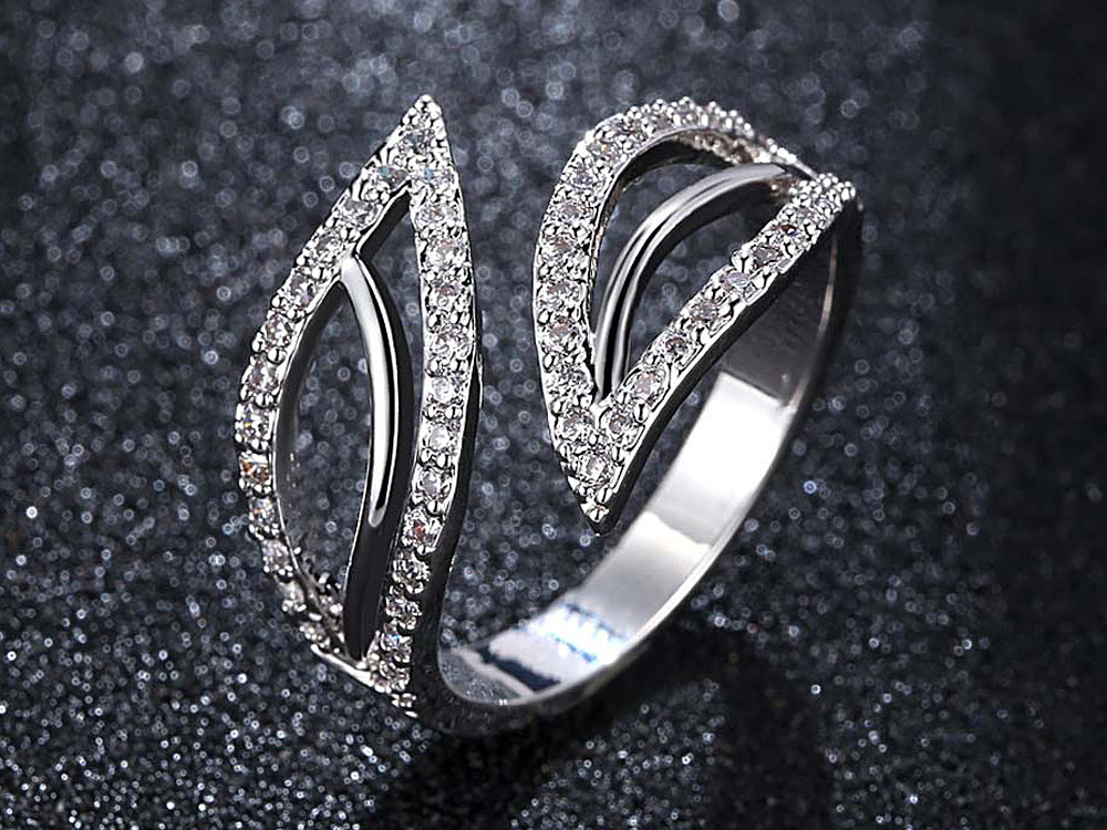 Adjustable Wrap Around Leaf Crystal Open Ring