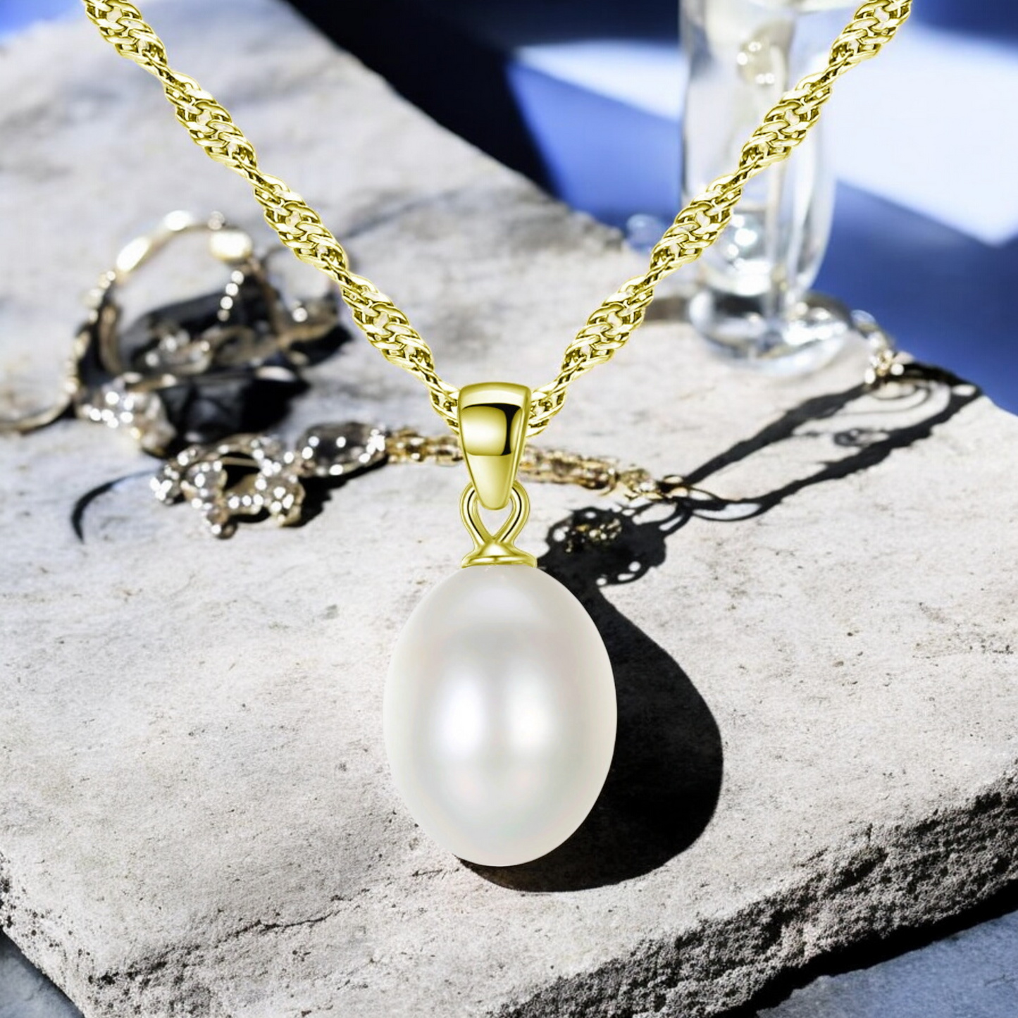 Stunning Freshwater Pearl Pendant Necklace