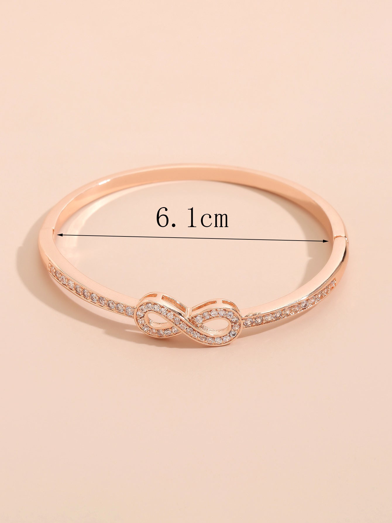 Crystal Filled Infinity Bangle – Rosegold or Silver