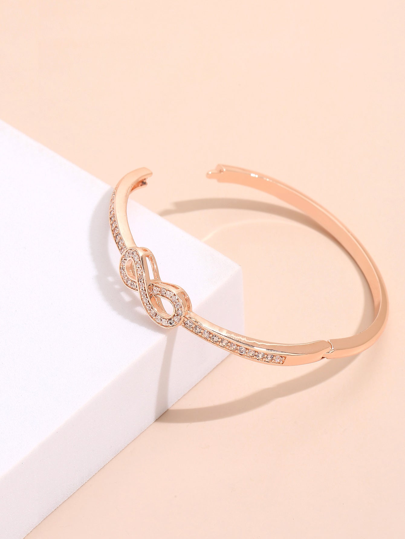 Crystal Filled Infinity Bangle – Rosegold or Silver