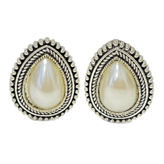 Pearl Teardrop Non Pierced Clip on Stud Earrings