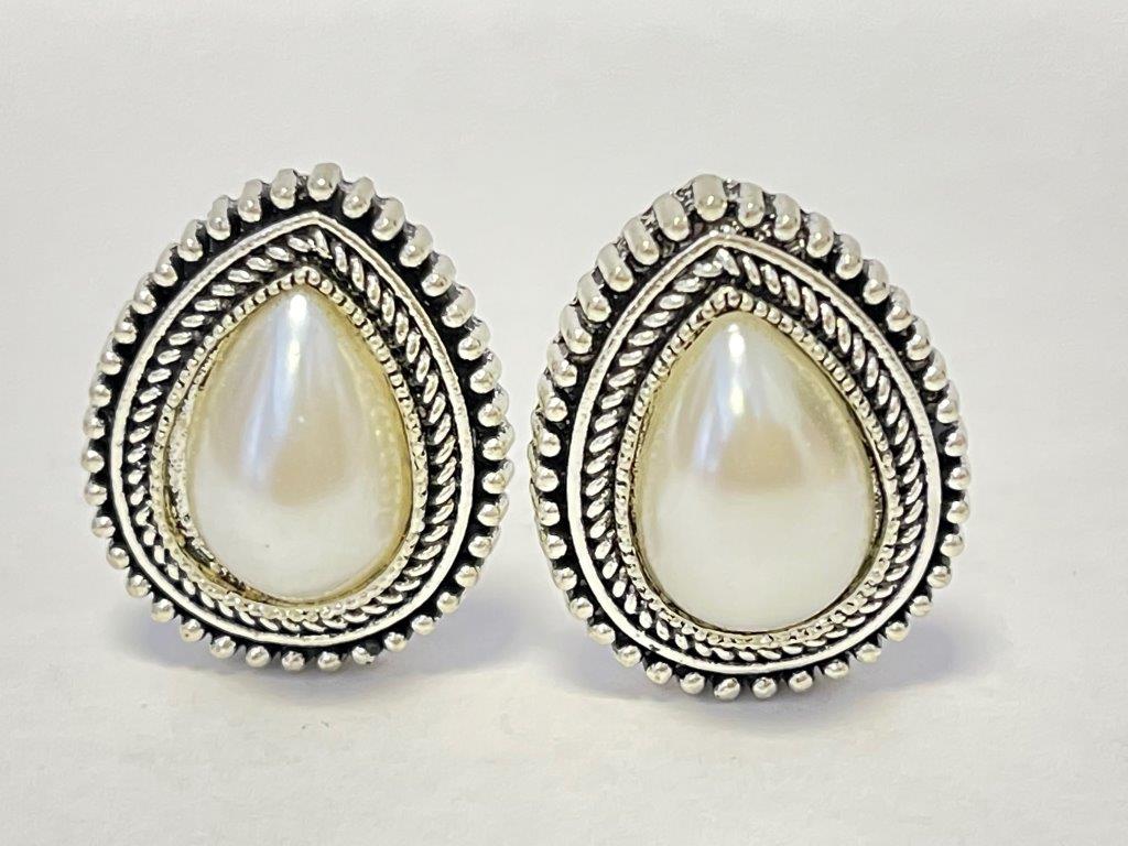 Pearl Teardrop Non Pierced Clip on Stud Earrings