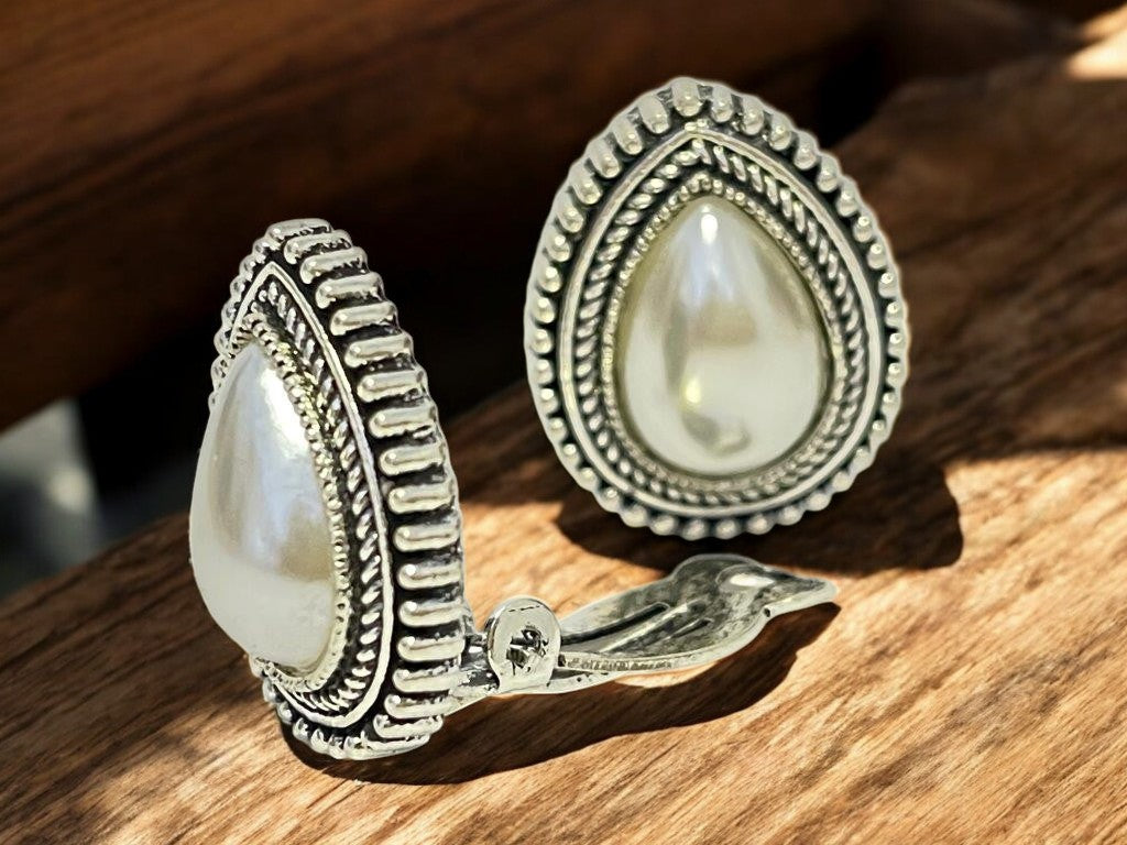 Pearl Teardrop Non Pierced Clip on Stud Earrings