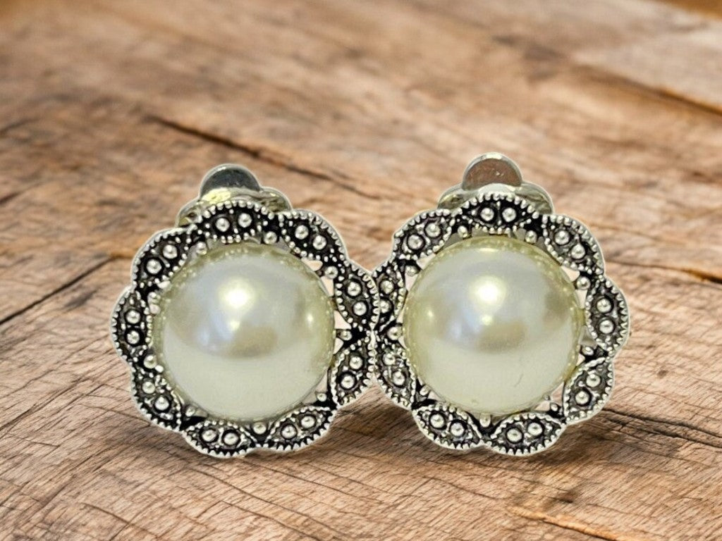 Pearl Round Non Pierced Clip on Stud Earrings