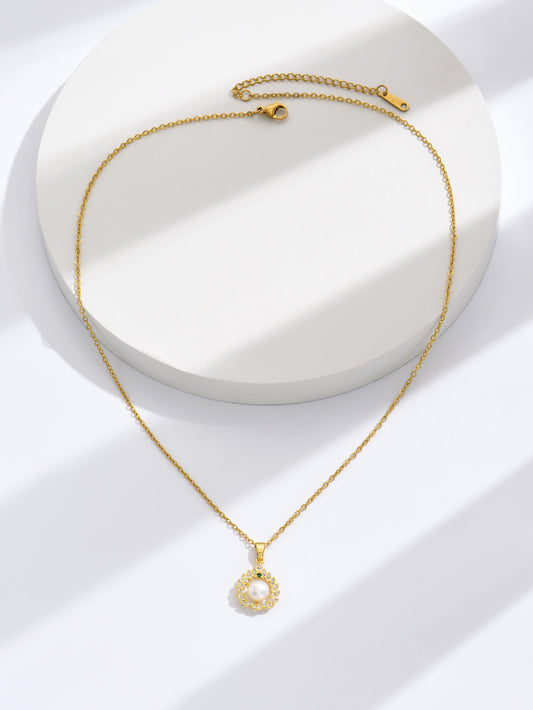 Leaf Shaped Round Pearl Crystal Gold Tone Pendant Necklace