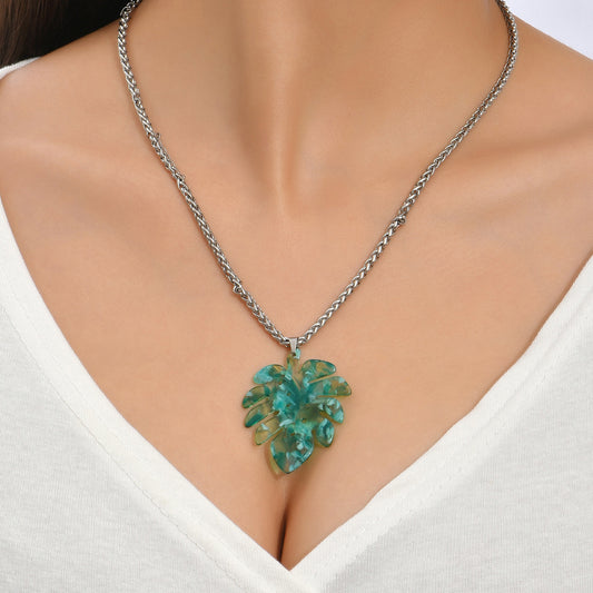 Stainless Steel Chain Green Leaf Keel Acrylic Pendant Necklace