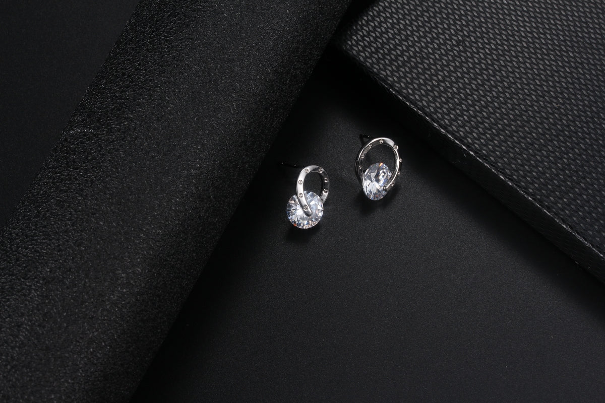 Fashionable Central Diamond Women Silver Earrings
