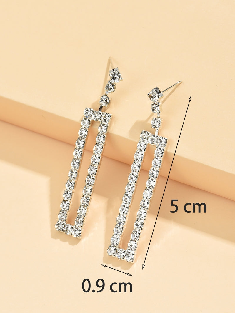 Elegant Sparkling Crystal Rectangle Drop Earrings In Silver Tone