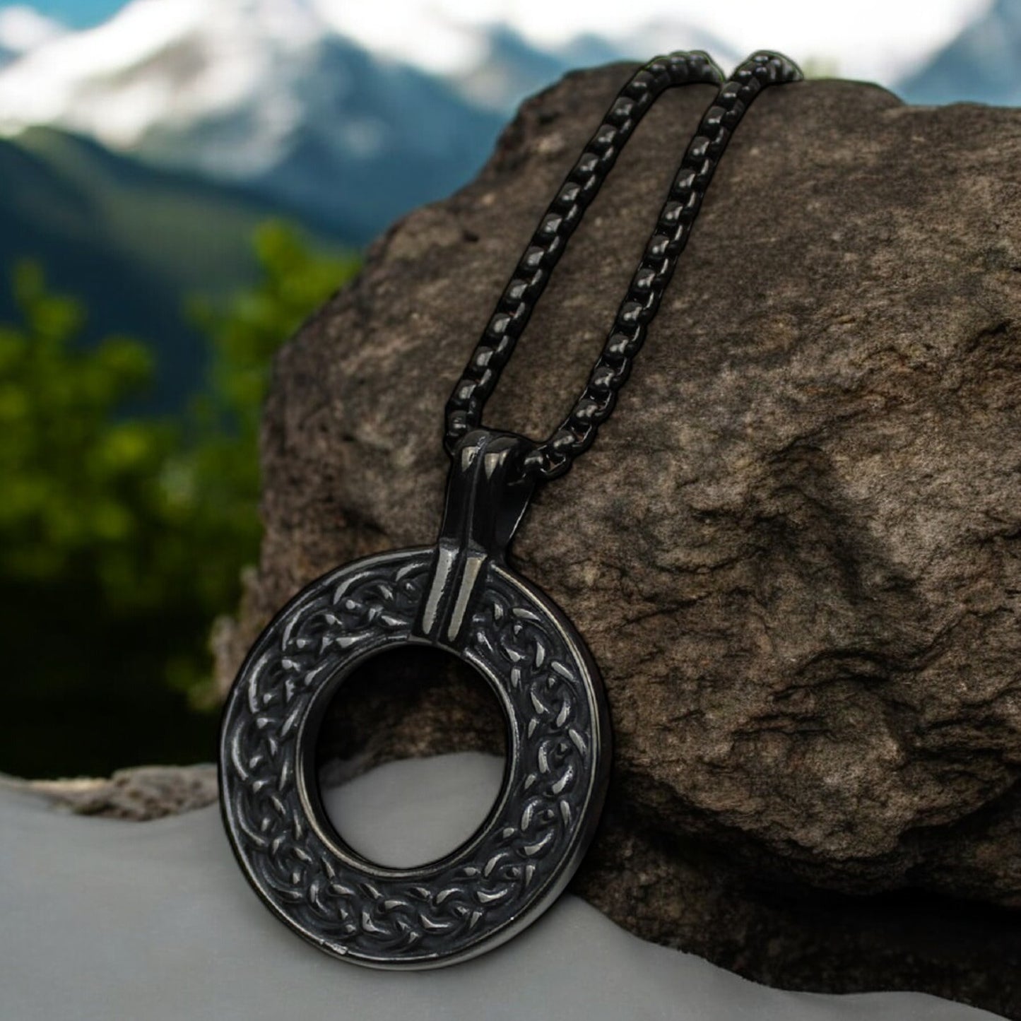 Men's Celtic Knot Chain Hollow Round Stainless Steel Pendant Necklace