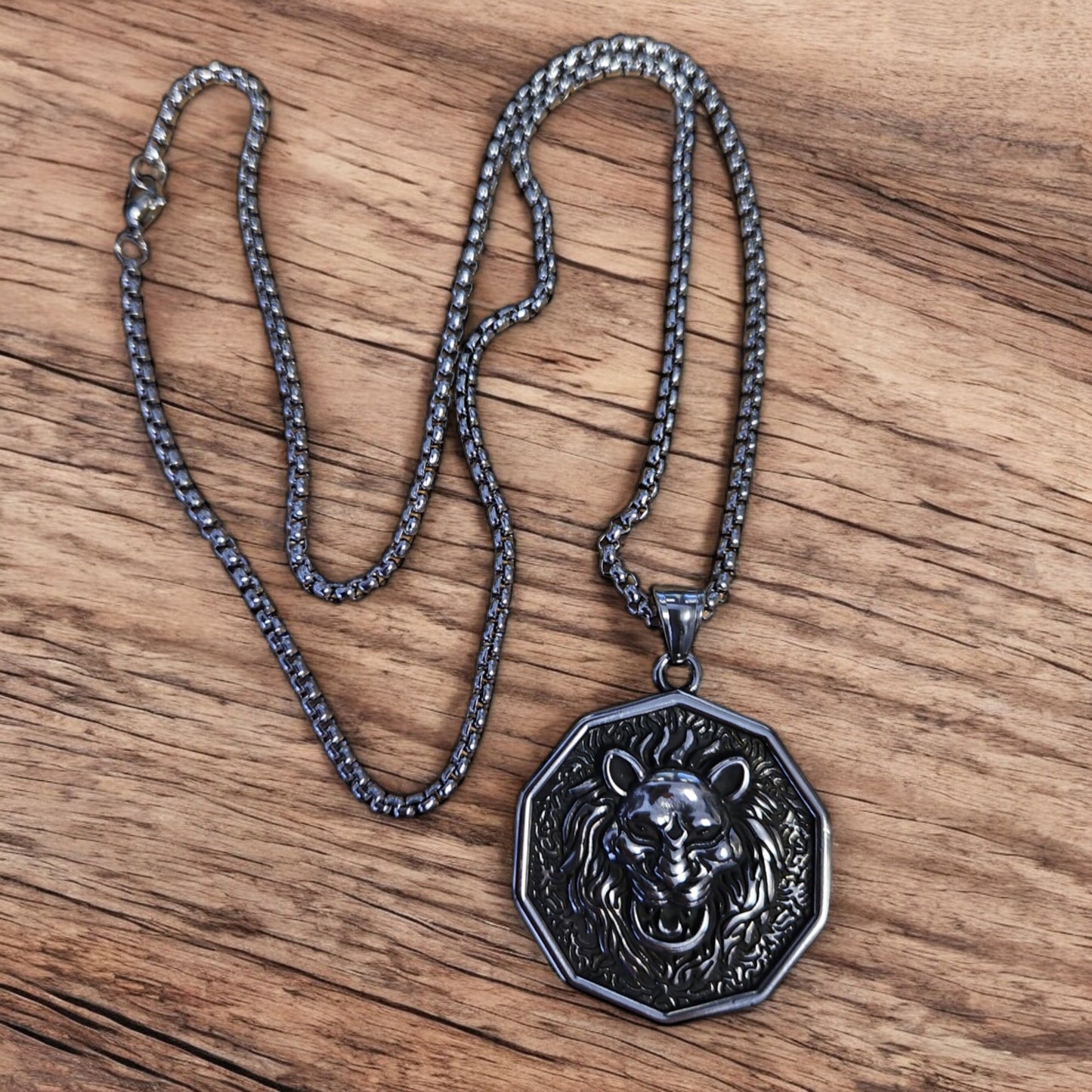 Men's Domineering Lion Head Stainless Steel Pendant Necklace