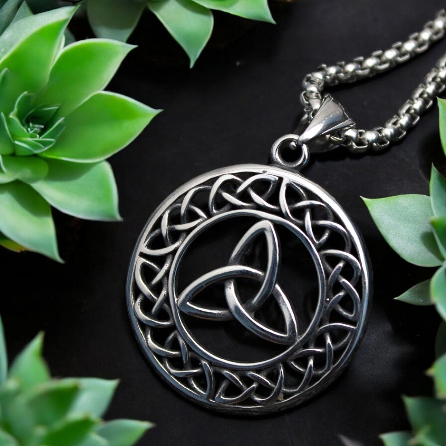 Men's Celtic Trinity Knot Stainless Steel Round Pendant Necklace