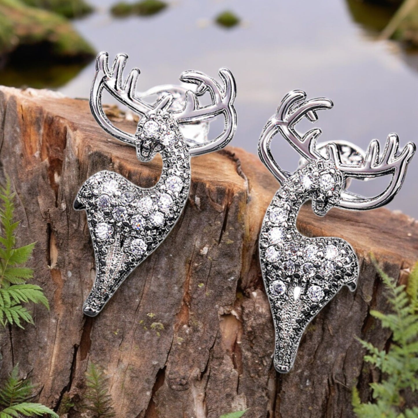 Beautiful Shinny Women Reindeer Stud Earrings