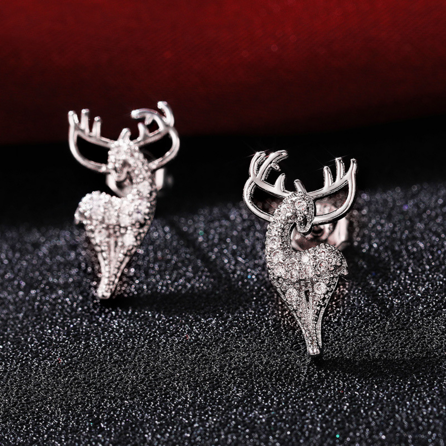 Beautiful Shinny Women Reindeer Stud Earrings