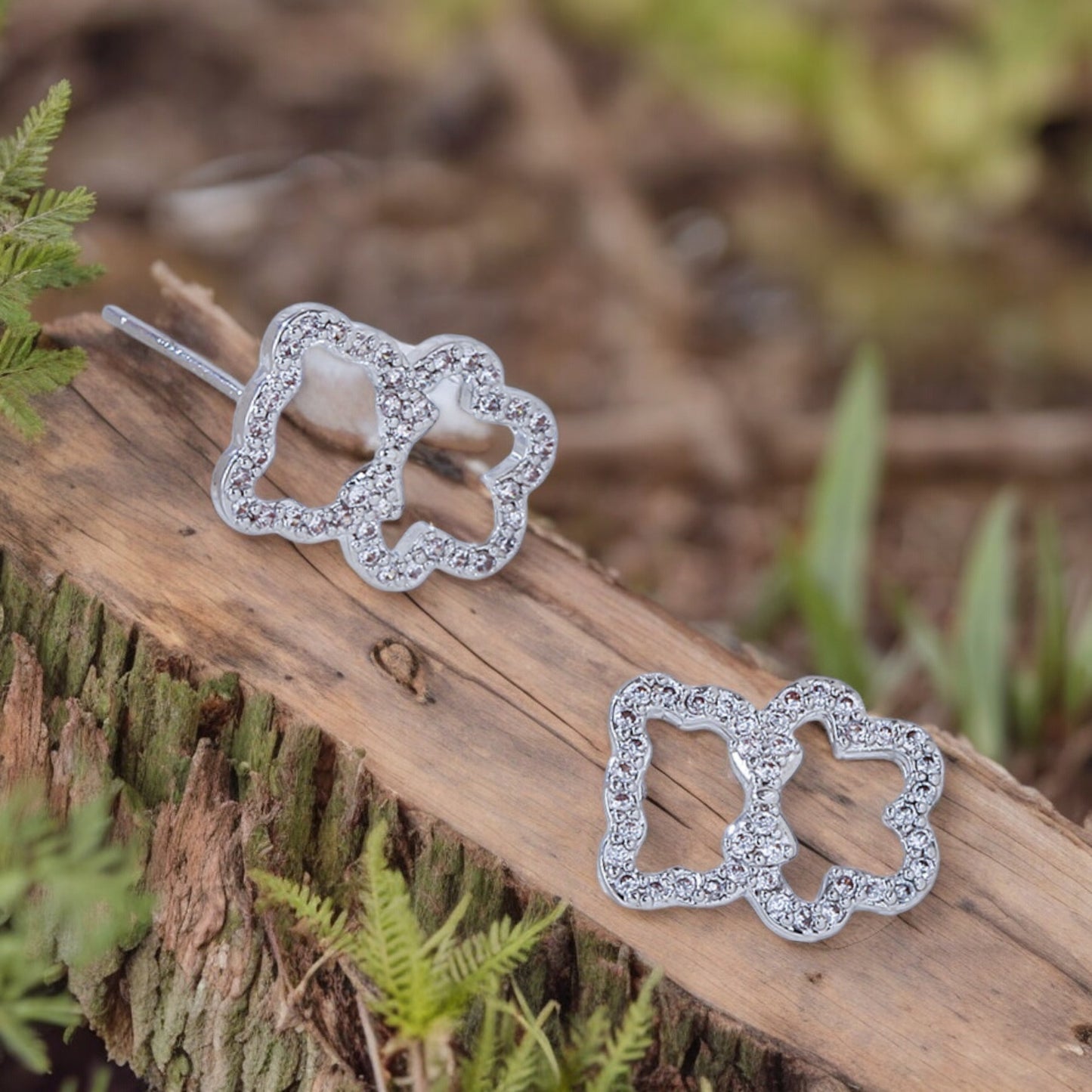 Women Cute Crystal Bear Hollow Stud Earrings