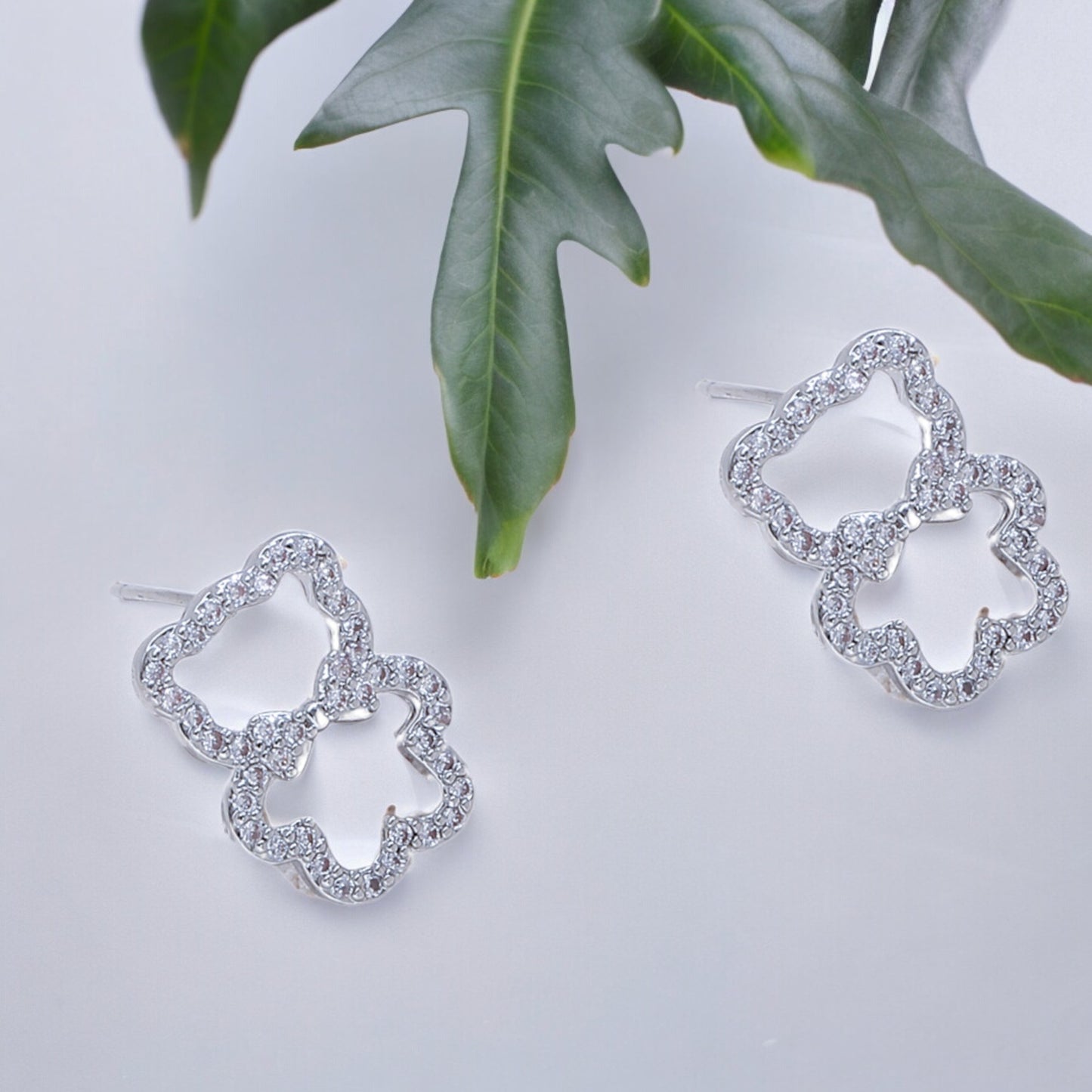 Women Cute Crystal Bear Hollow Stud Earrings