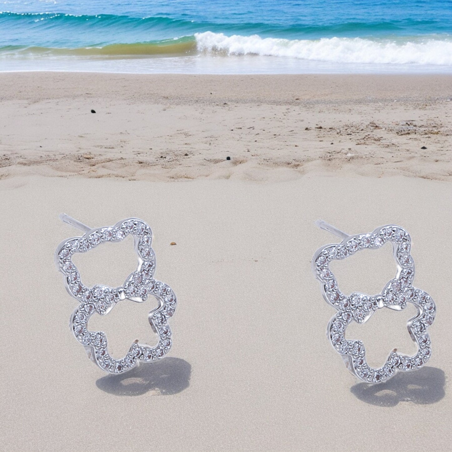 Women Cute Crystal Bear Hollow Stud Earrings