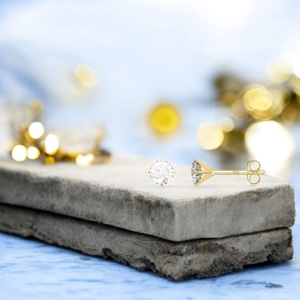 9ct Yellow Gold C/Z 4mm Stud Earrings