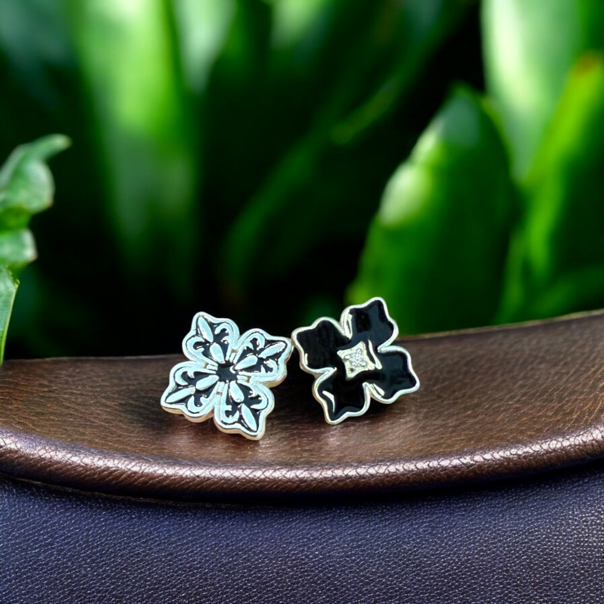 Sterling Silver Apotie Black Cléo Blossom Clover Stud Earrings S925 Hallmark