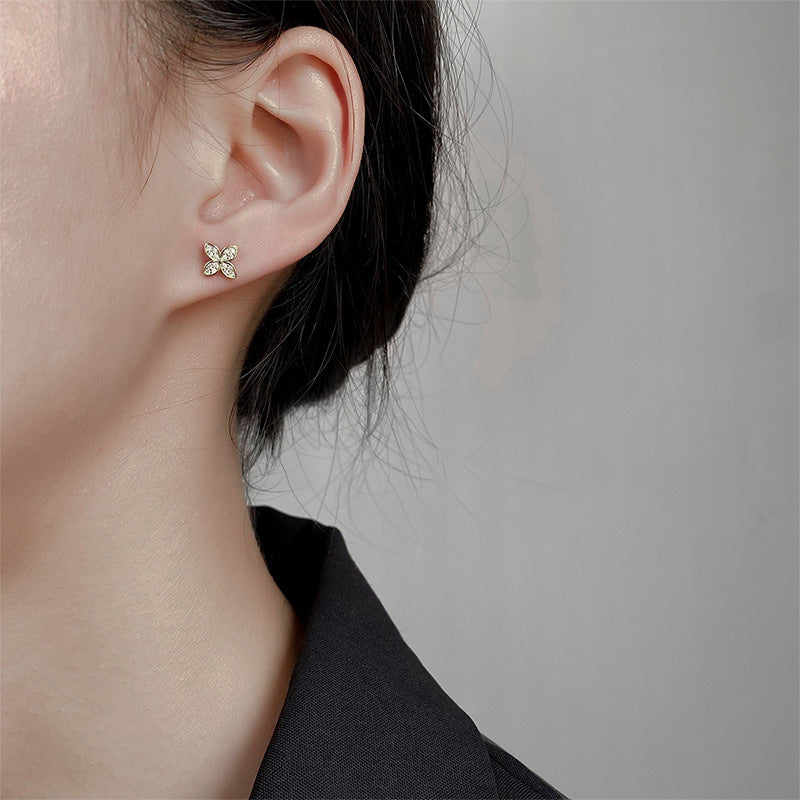 Sterling Silver Golden Clover Delights Studs 6mm x 6mm 14K Yellow Gold Plated C/Z Stud Earrings