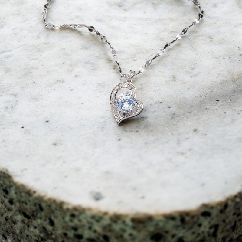 To My Mum S925 Sterling Silver Heart Moissanite 1 Carat Pendant Necklace