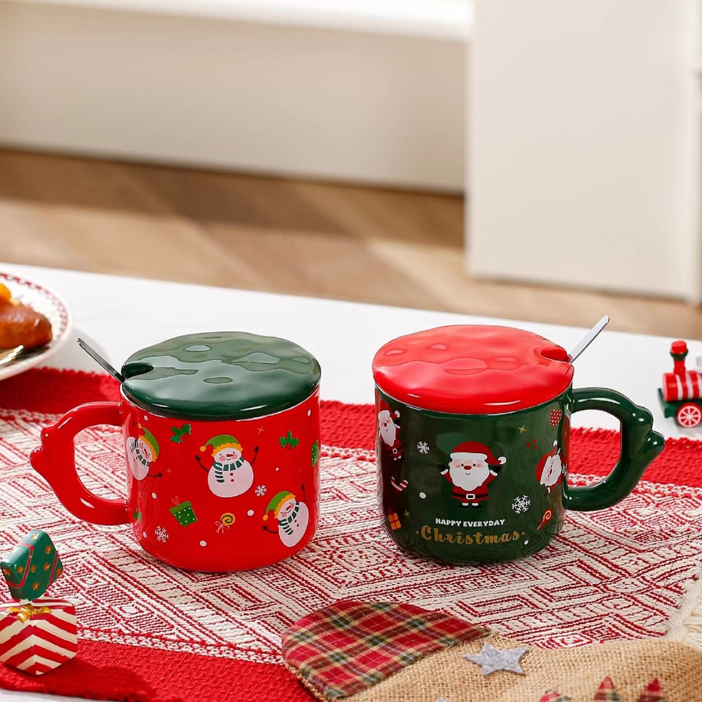 Christmas Theme Cute Cartoon Ceramic Coffee Tea Mug with Lid & Spoon Set