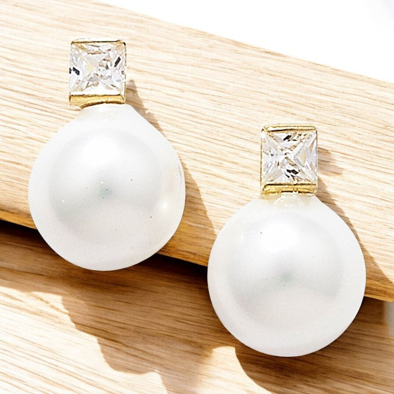 9ct Gold Cubic Zirconia 8mm Pearl Stud Earrings
