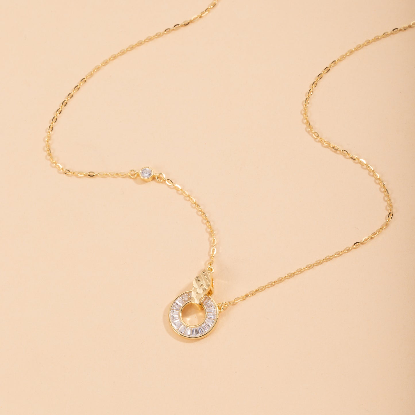 Sterling Silver Circle C/Z Pendant Necklace White Gold 18K Yellow Gold Plating