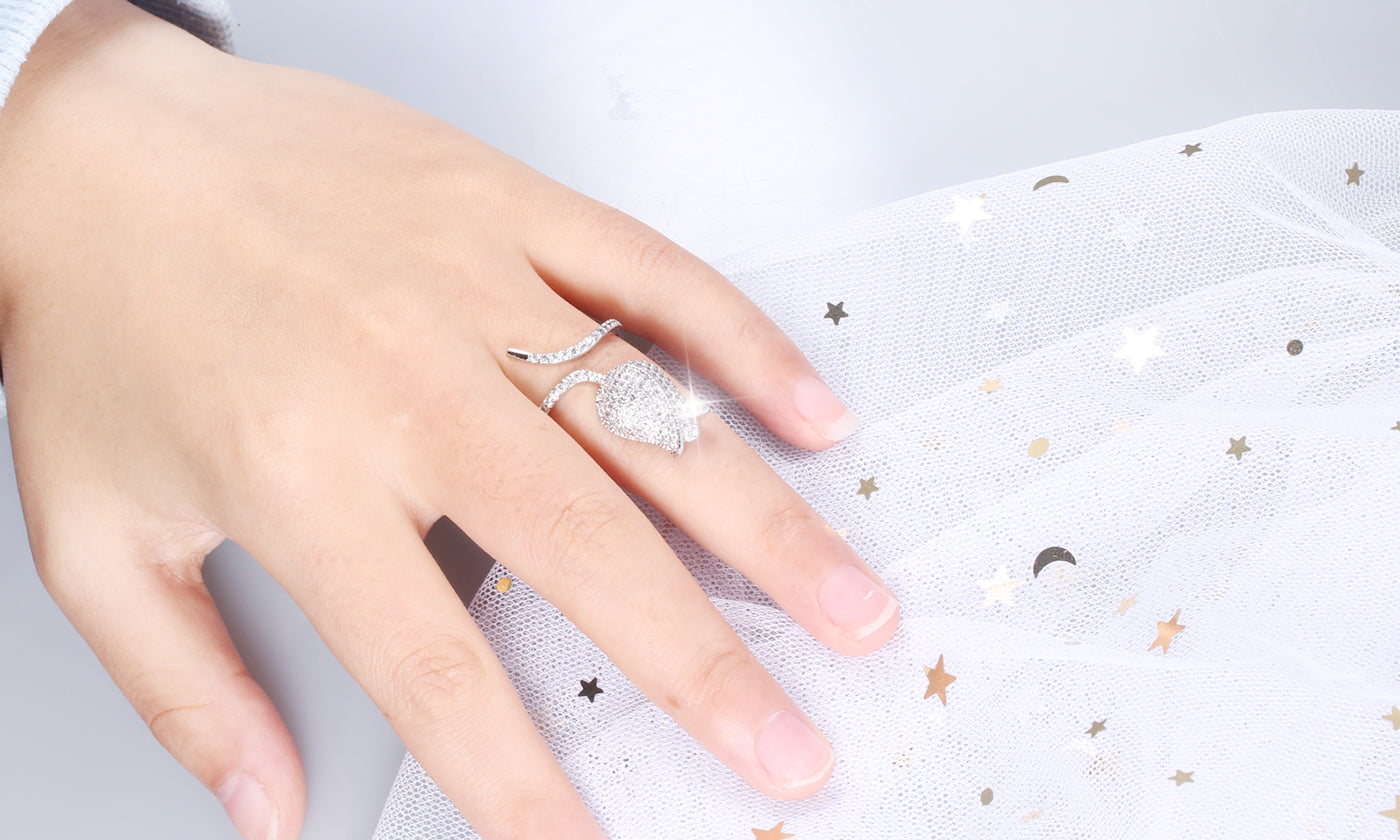 Sparkling Tulip Open Ring