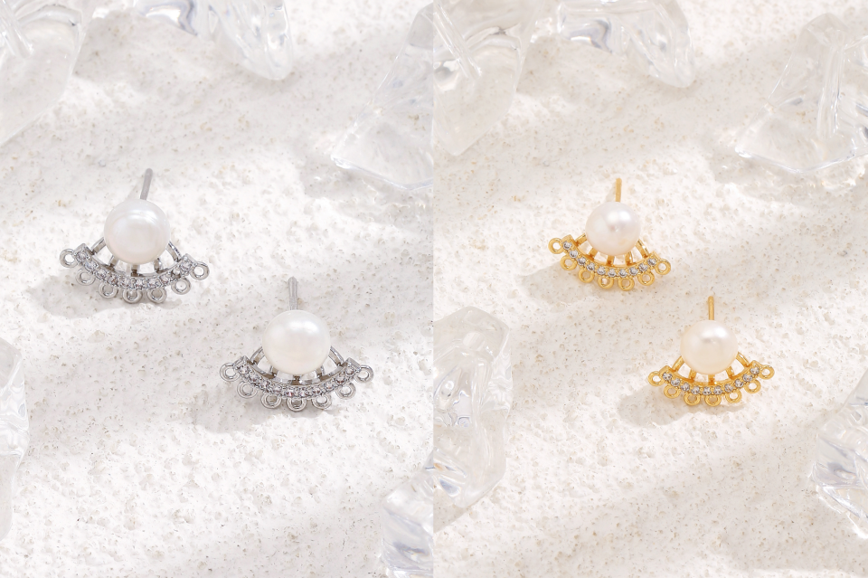 Fan Shaped Freshwater Pearl Stud Earrings - Gold/Silver