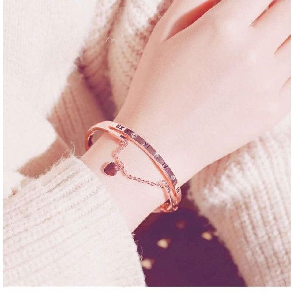 Rose gold Tone heart pendant bangle