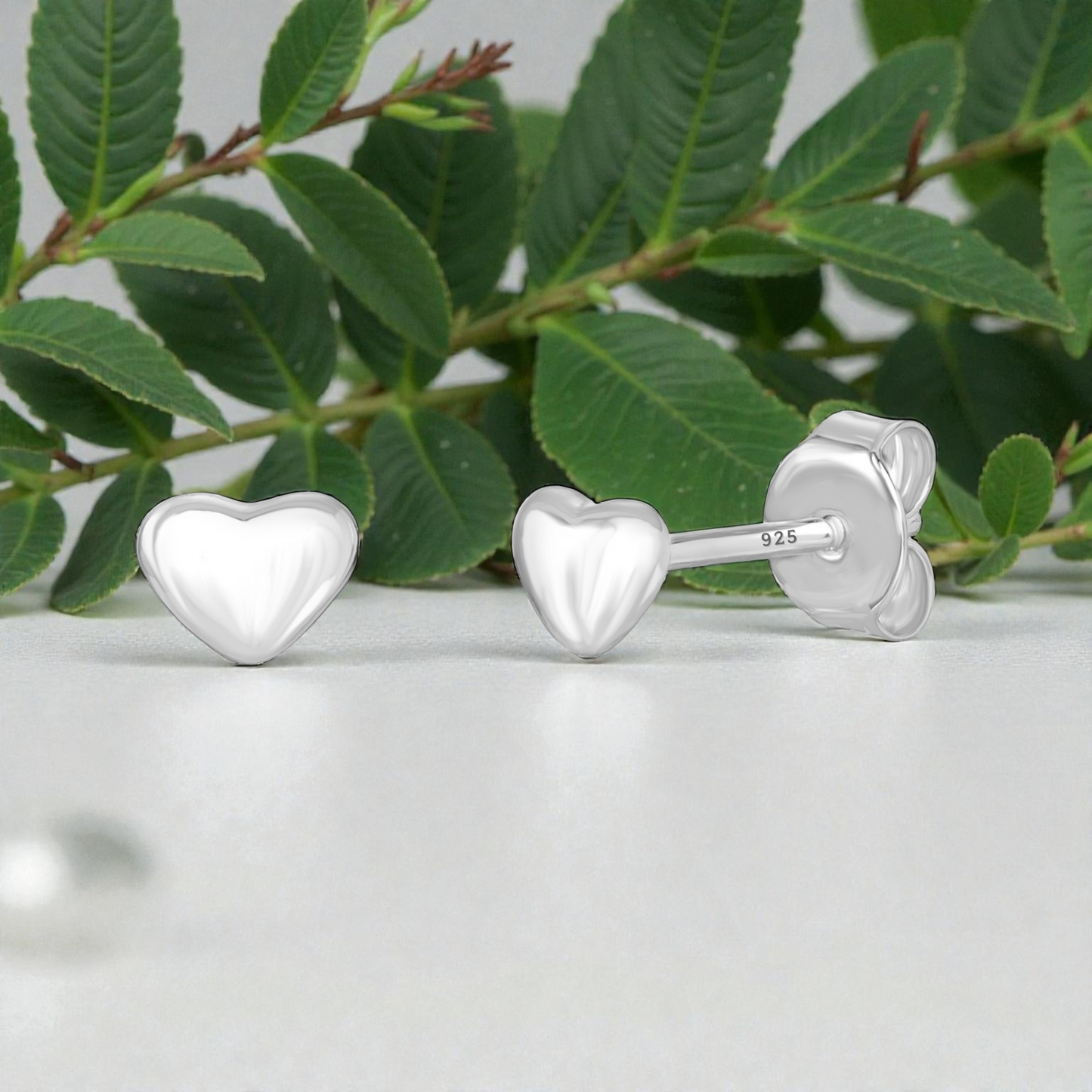 S925 Sterling Silver Heart Shape Elegant Stud Earrings 5mm for Women