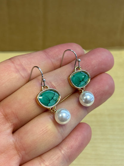 Retro Imitation green Jade gemstone Pearl Epoxy drop Earrings
